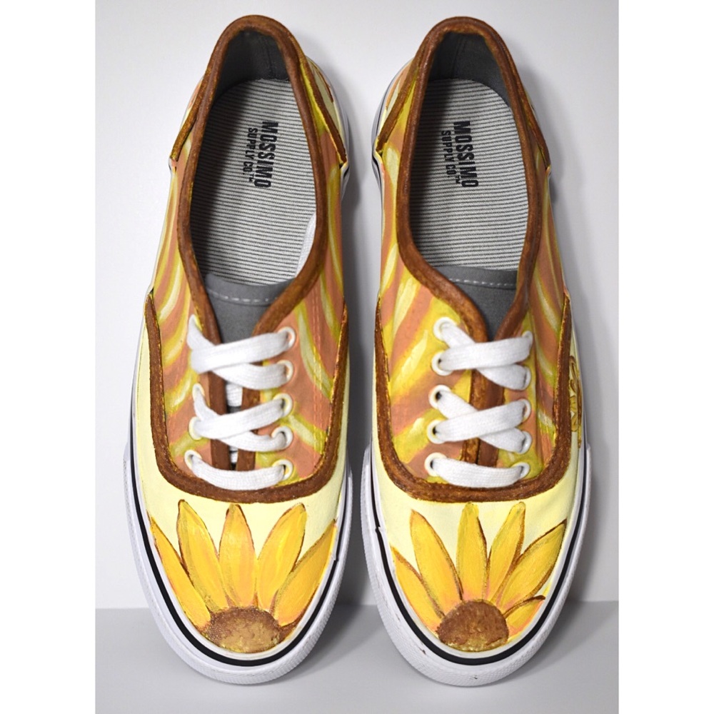 HP🌻 Hand painted shoes